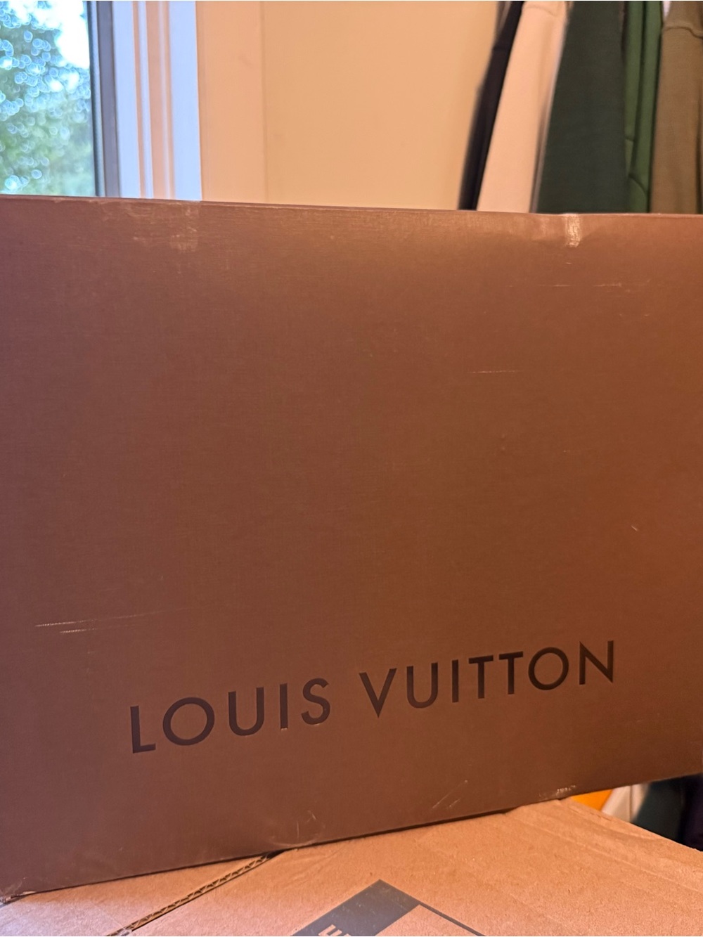 Louis Vuitton Monogram Vernis Purse - deep purple/ burgundy color - Picture 9 of 13